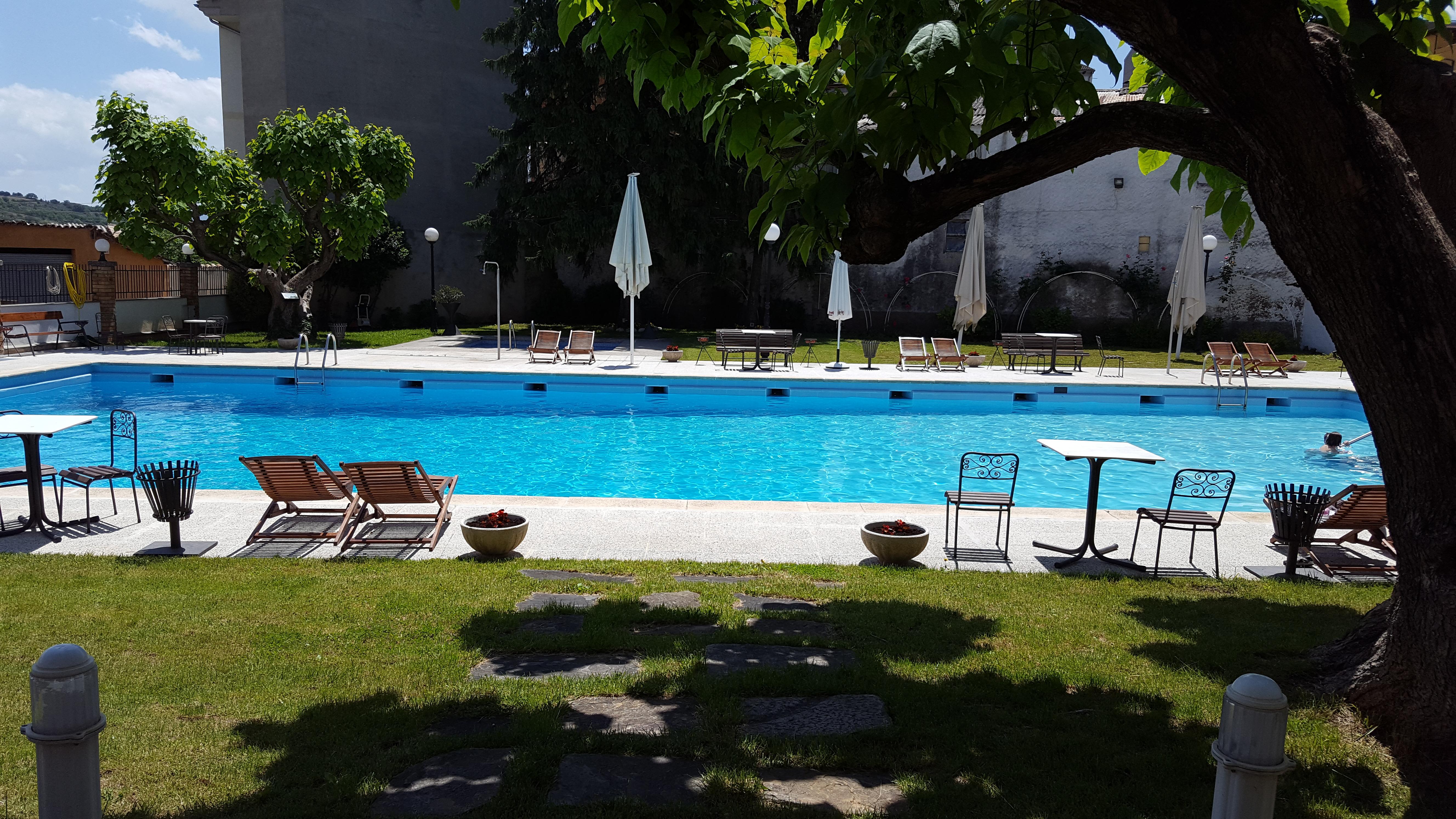 טרמפ Hotel Segle XX מראה חיצוני תמונה