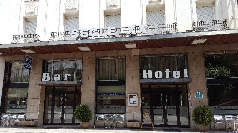 טרמפ Hotel Segle XX מראה חיצוני תמונה
