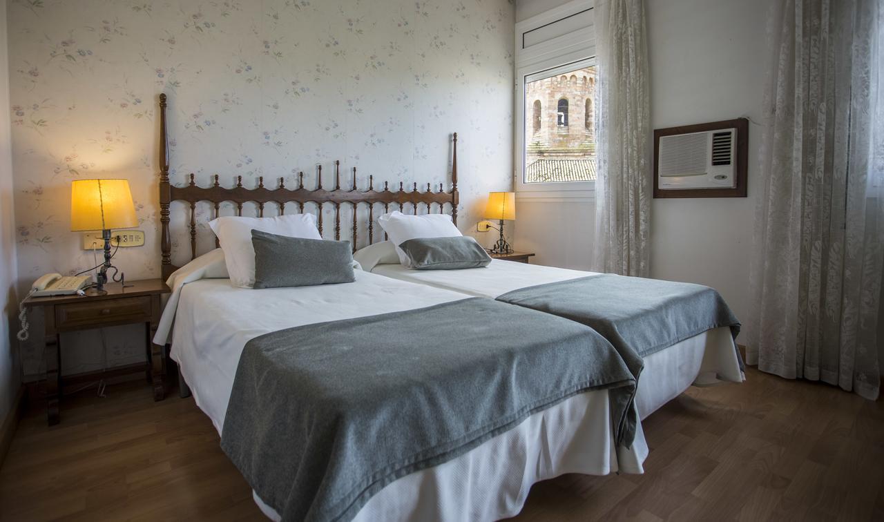 טרמפ Hotel Segle XX מראה חיצוני תמונה